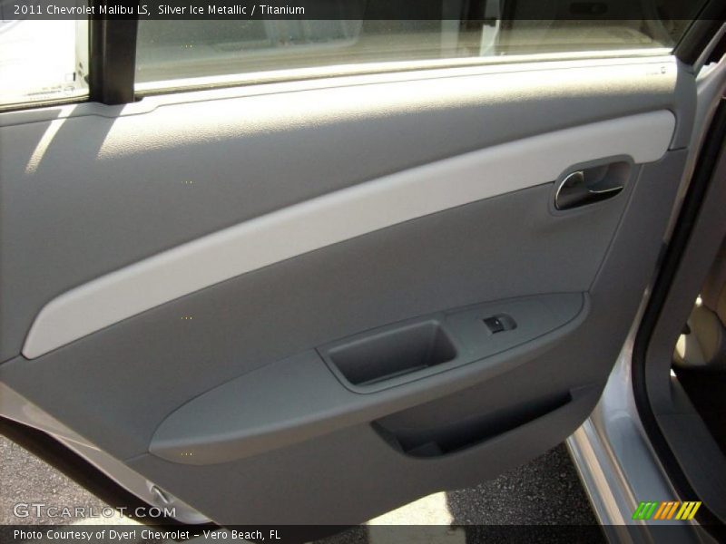 Silver Ice Metallic / Titanium 2011 Chevrolet Malibu LS
