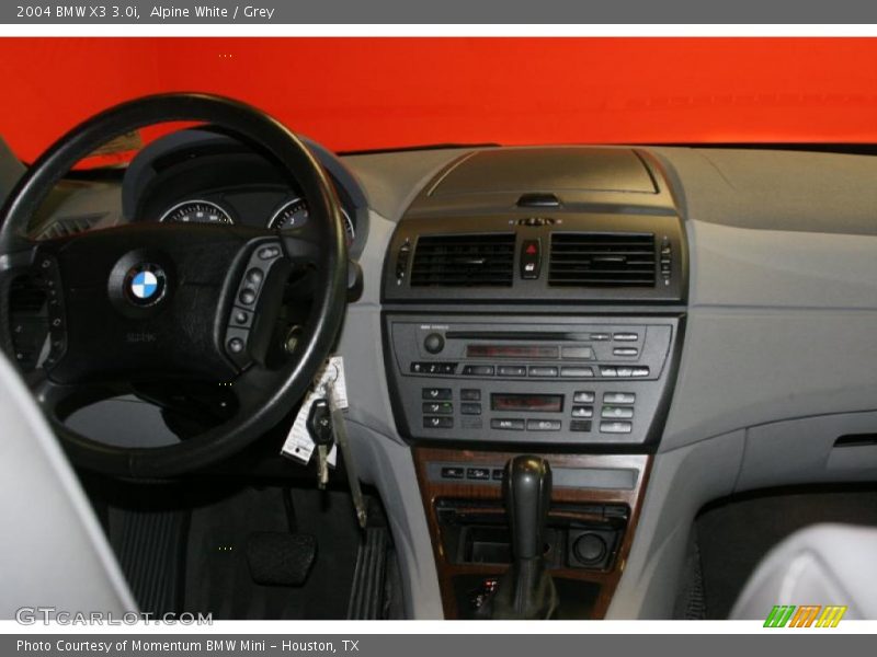 Alpine White / Grey 2004 BMW X3 3.0i