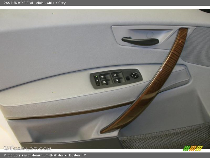 Alpine White / Grey 2004 BMW X3 3.0i