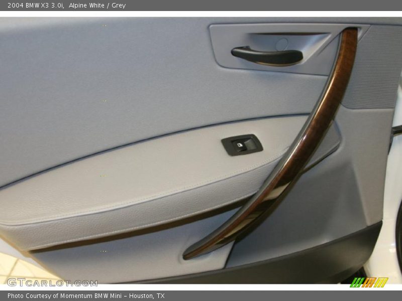 Alpine White / Grey 2004 BMW X3 3.0i
