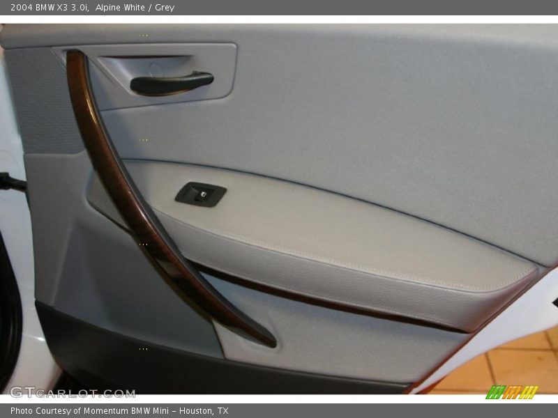 Alpine White / Grey 2004 BMW X3 3.0i