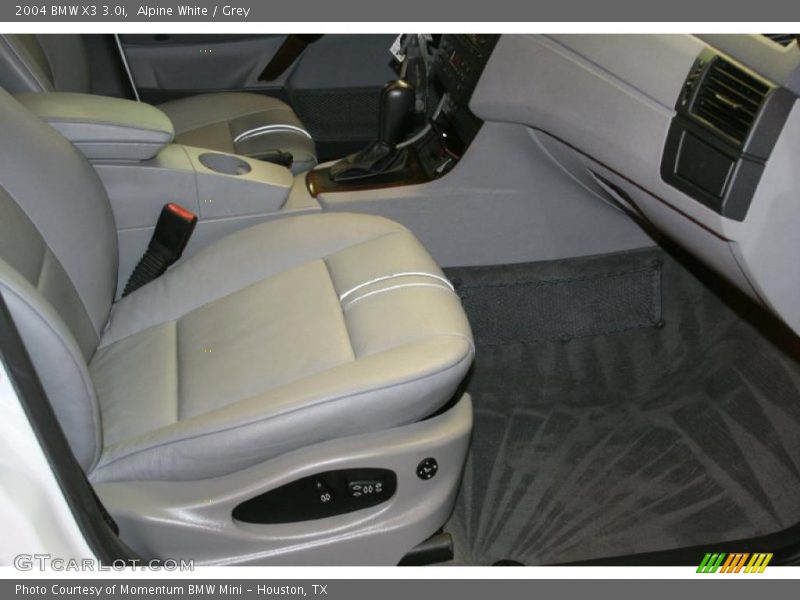 Alpine White / Grey 2004 BMW X3 3.0i