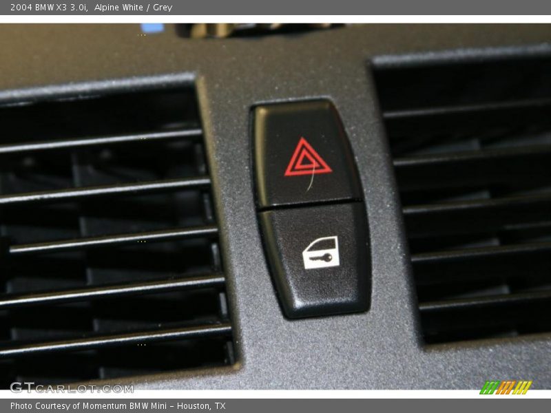 Alpine White / Grey 2004 BMW X3 3.0i