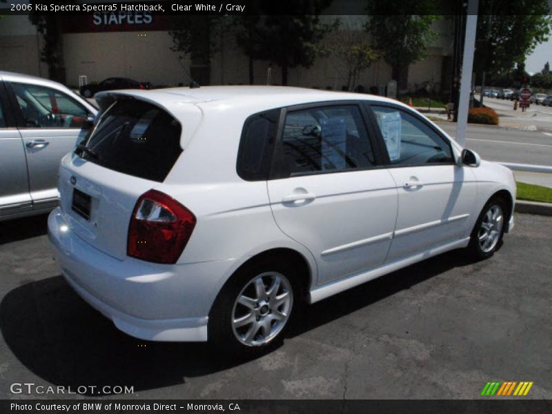 Clear White / Gray 2006 Kia Spectra Spectra5 Hatchback