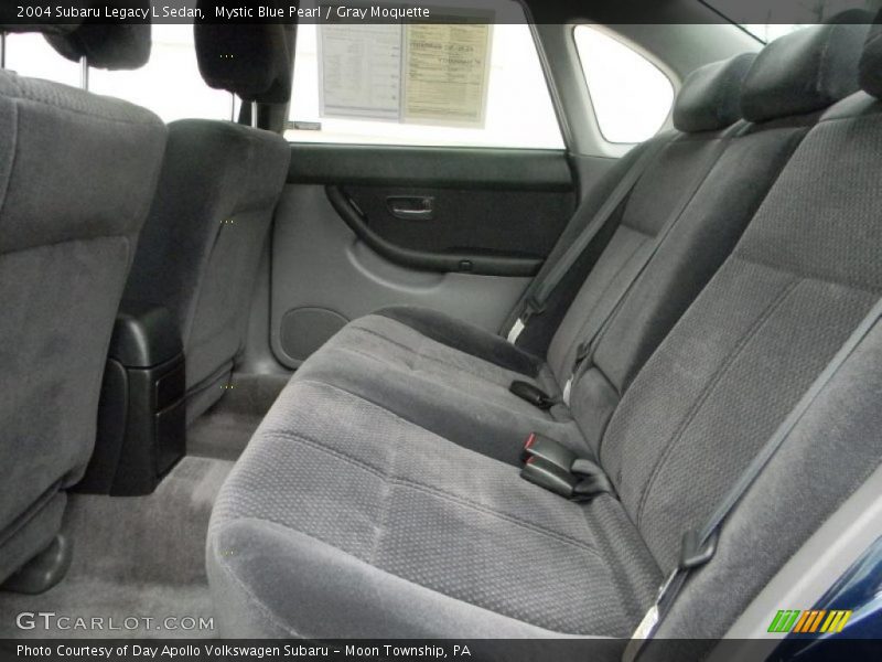 2004 Legacy L Sedan Gray Moquette Interior