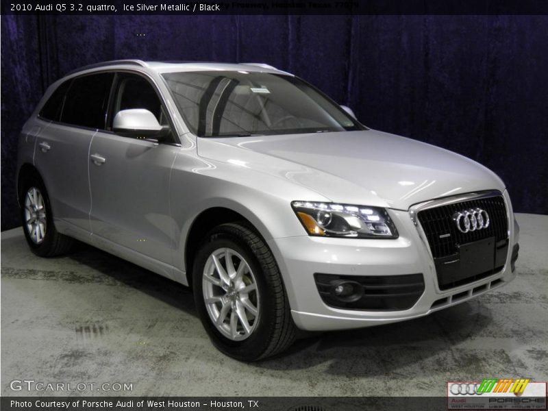 Ice Silver Metallic / Black 2010 Audi Q5 3.2 quattro