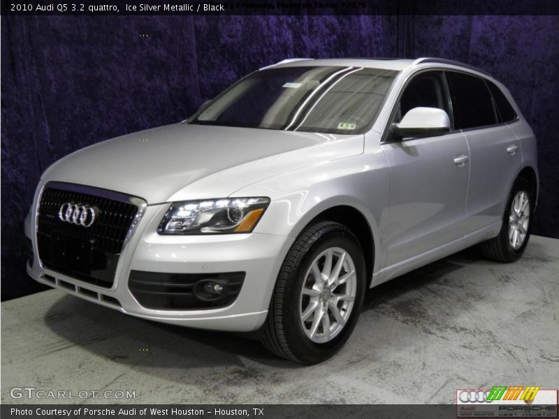 Ice Silver Metallic / Black 2010 Audi Q5 3.2 quattro