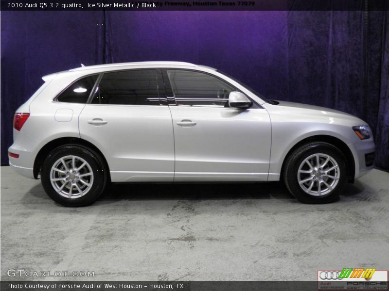 Ice Silver Metallic / Black 2010 Audi Q5 3.2 quattro