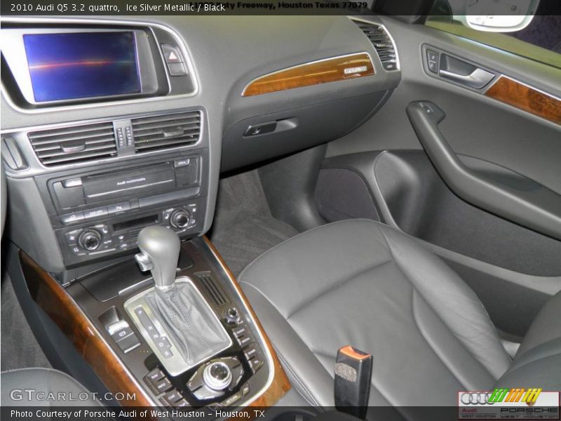 Ice Silver Metallic / Black 2010 Audi Q5 3.2 quattro