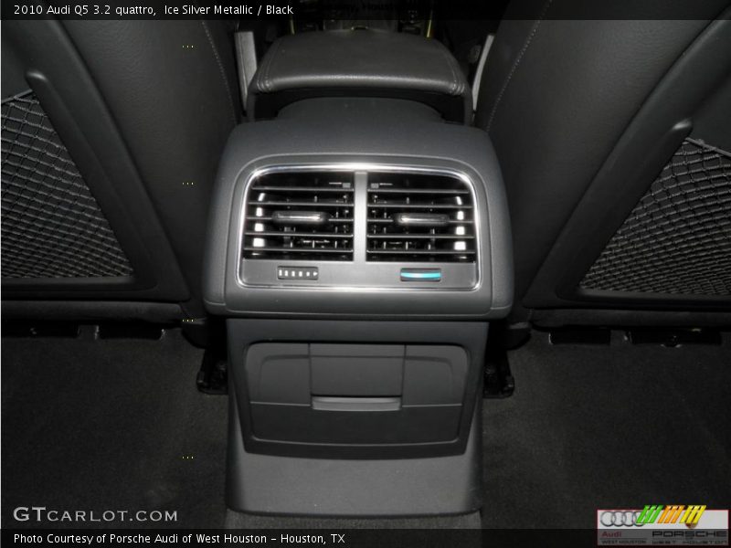 Ice Silver Metallic / Black 2010 Audi Q5 3.2 quattro
