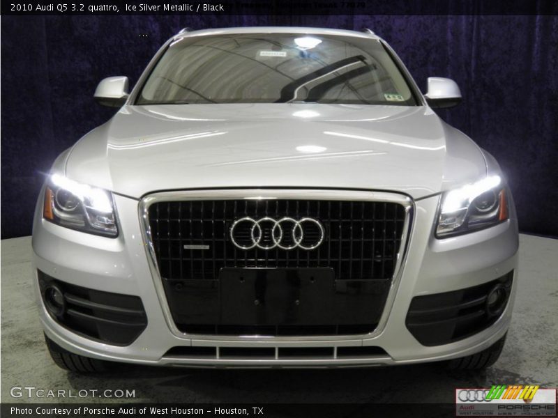 Ice Silver Metallic / Black 2010 Audi Q5 3.2 quattro
