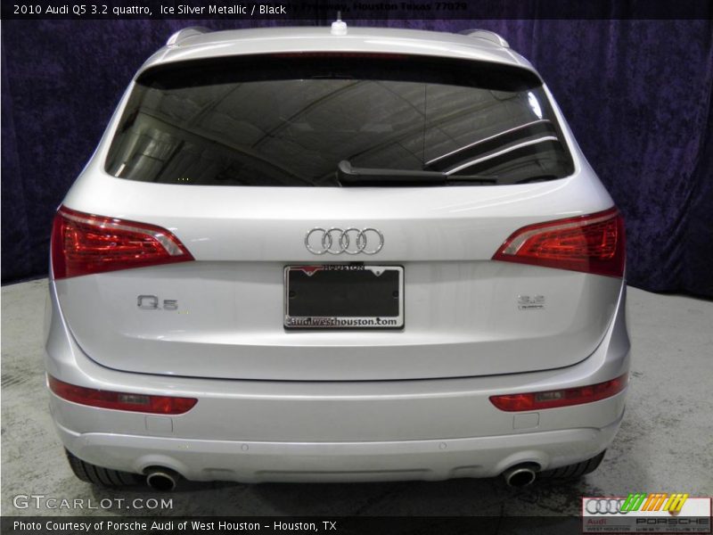 Ice Silver Metallic / Black 2010 Audi Q5 3.2 quattro