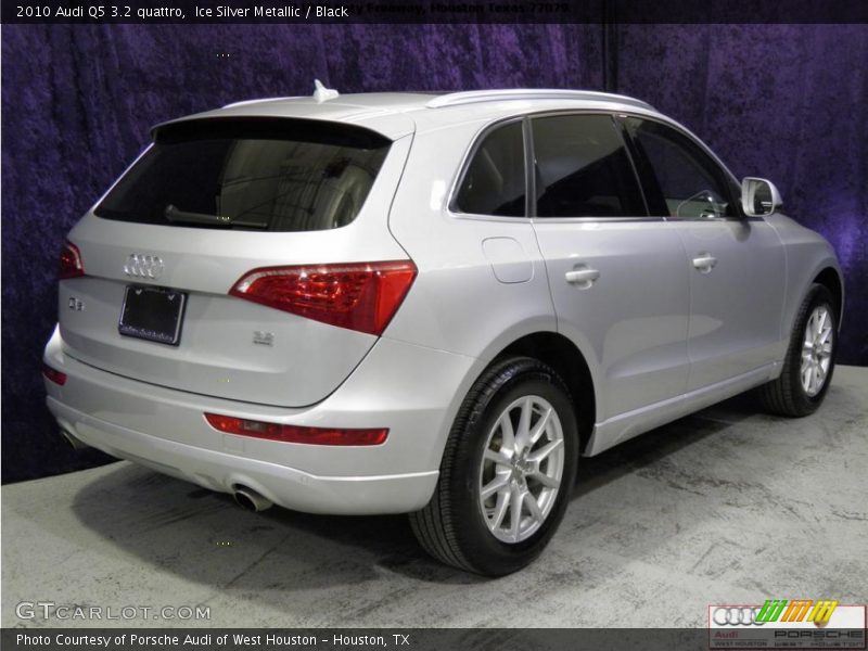 Ice Silver Metallic / Black 2010 Audi Q5 3.2 quattro