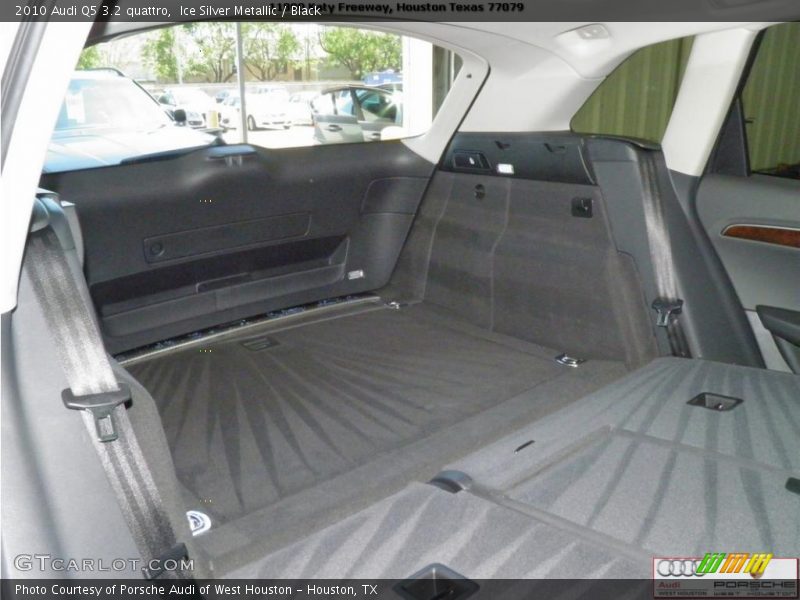 Ice Silver Metallic / Black 2010 Audi Q5 3.2 quattro