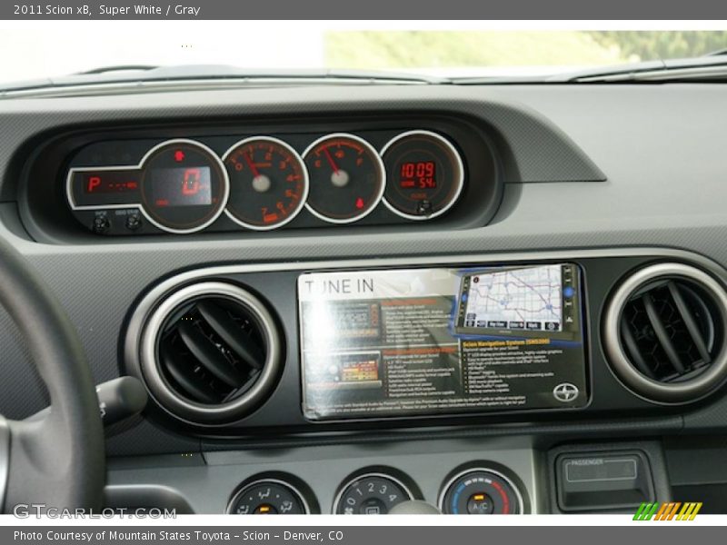 Super White / Gray 2011 Scion xB