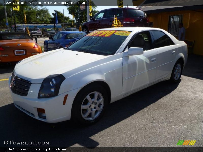 White Diamond / Light Neutral 2005 Cadillac CTS Sedan