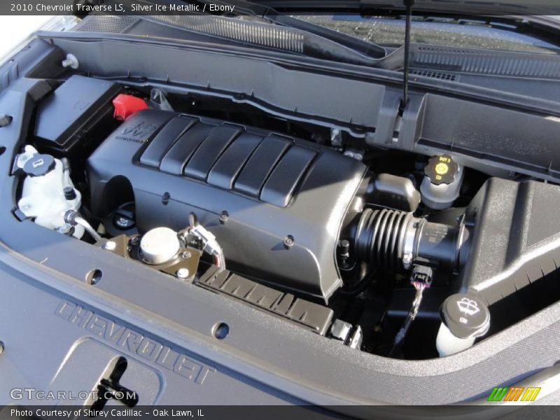 Silver Ice Metallic / Ebony 2010 Chevrolet Traverse LS