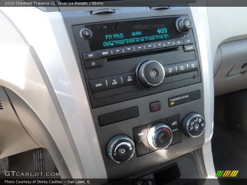 Silver Ice Metallic / Ebony 2010 Chevrolet Traverse LS