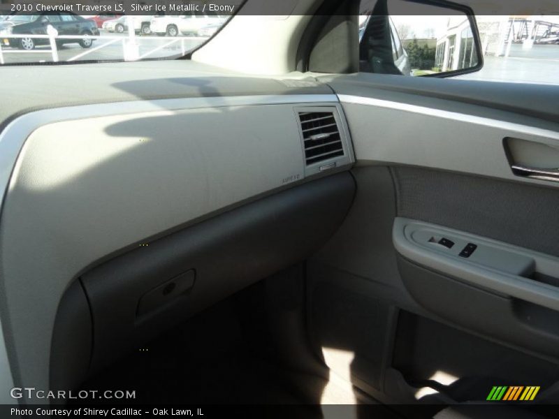 Silver Ice Metallic / Ebony 2010 Chevrolet Traverse LS