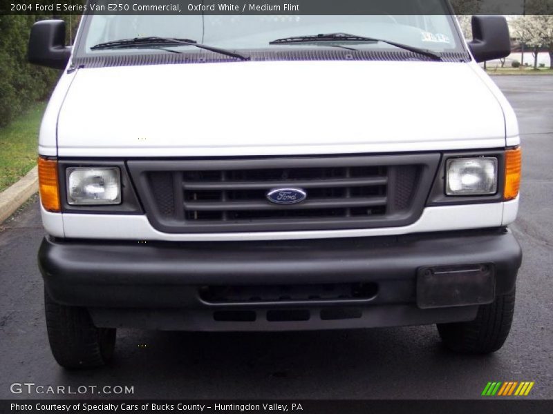 Oxford White / Medium Flint 2004 Ford E Series Van E250 Commercial