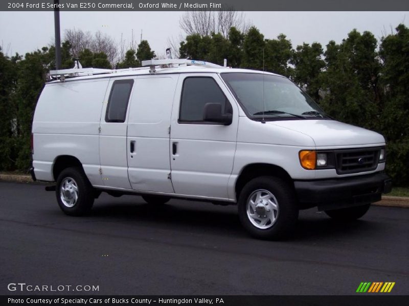 Oxford White / Medium Flint 2004 Ford E Series Van E250 Commercial