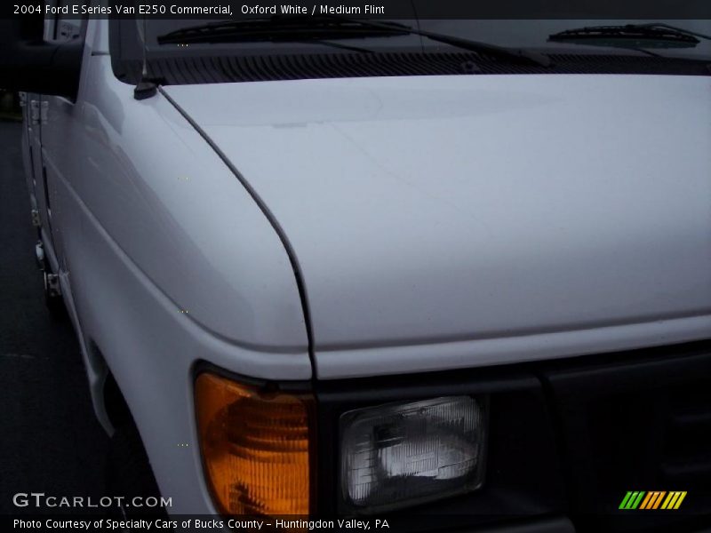 Oxford White / Medium Flint 2004 Ford E Series Van E250 Commercial