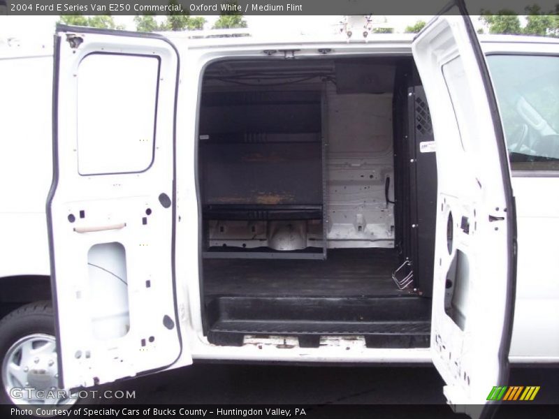 Oxford White / Medium Flint 2004 Ford E Series Van E250 Commercial