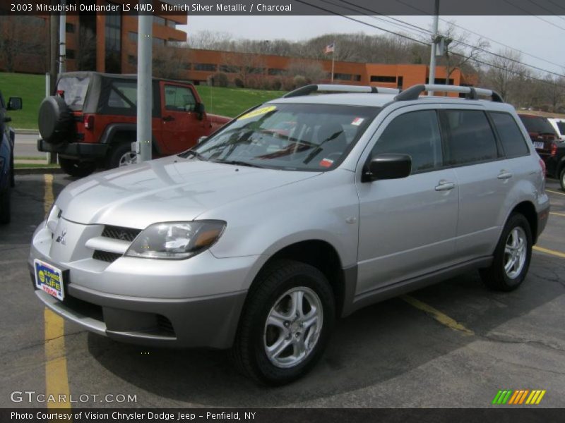 Munich Silver Metallic / Charcoal 2003 Mitsubishi Outlander LS 4WD
