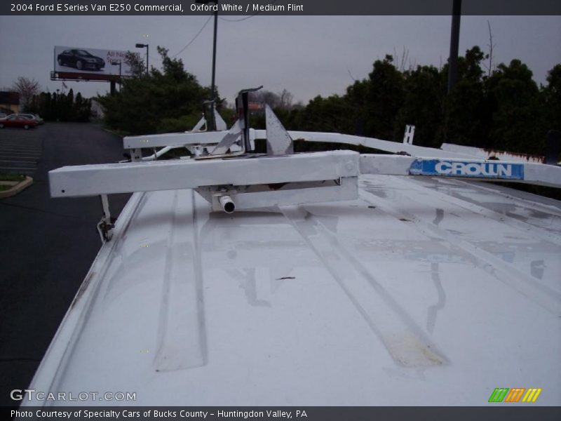 Oxford White / Medium Flint 2004 Ford E Series Van E250 Commercial