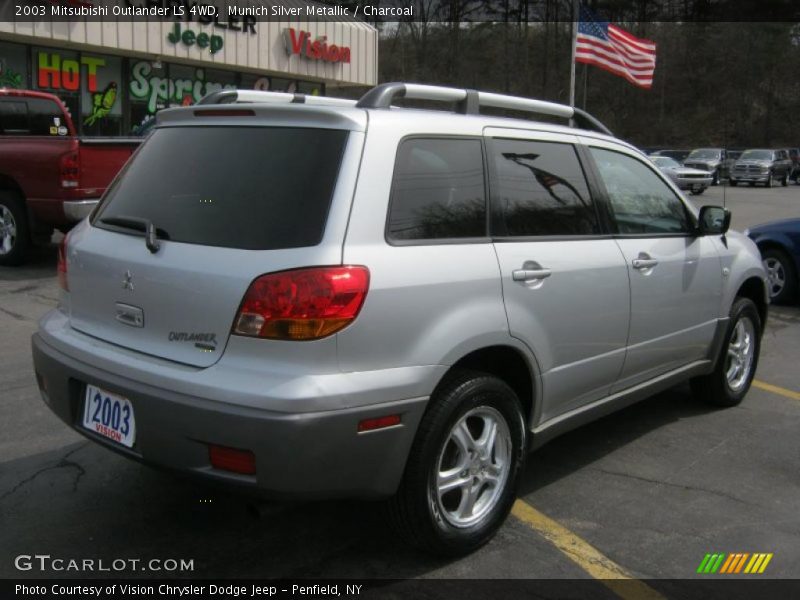 Munich Silver Metallic / Charcoal 2003 Mitsubishi Outlander LS 4WD