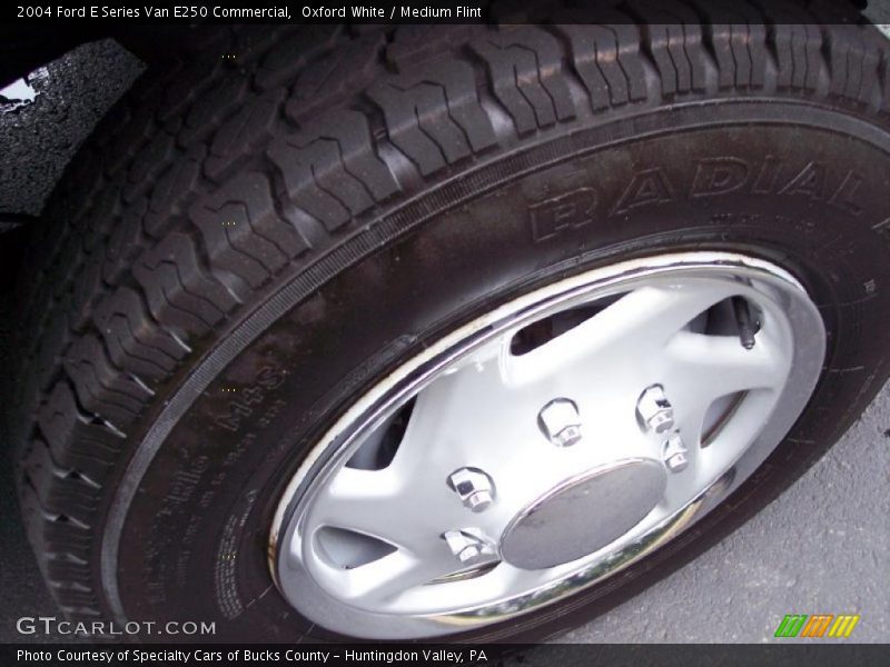 Oxford White / Medium Flint 2004 Ford E Series Van E250 Commercial