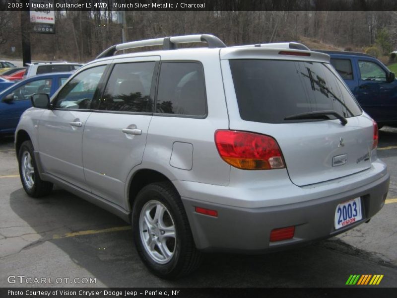 Munich Silver Metallic / Charcoal 2003 Mitsubishi Outlander LS 4WD