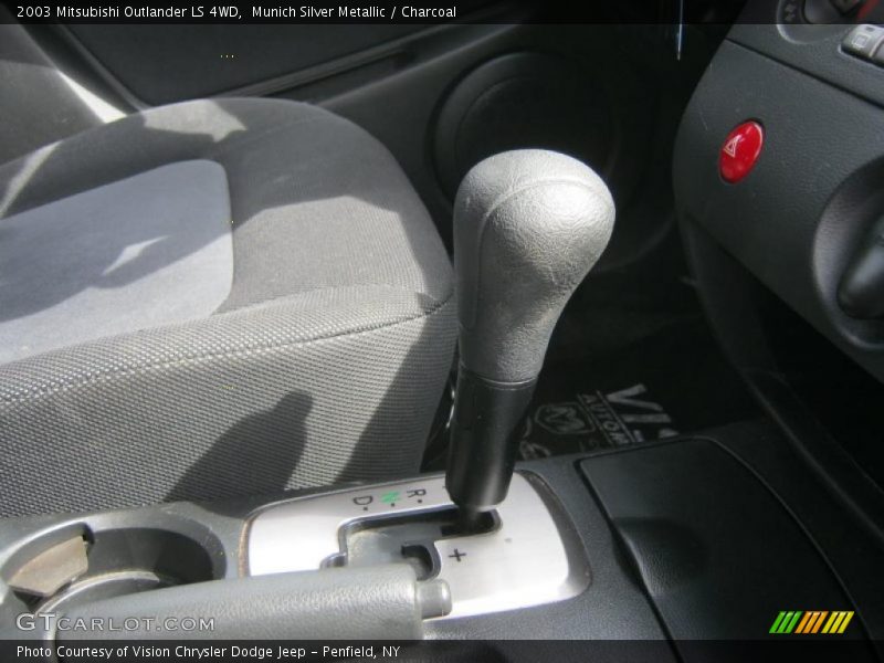 Munich Silver Metallic / Charcoal 2003 Mitsubishi Outlander LS 4WD