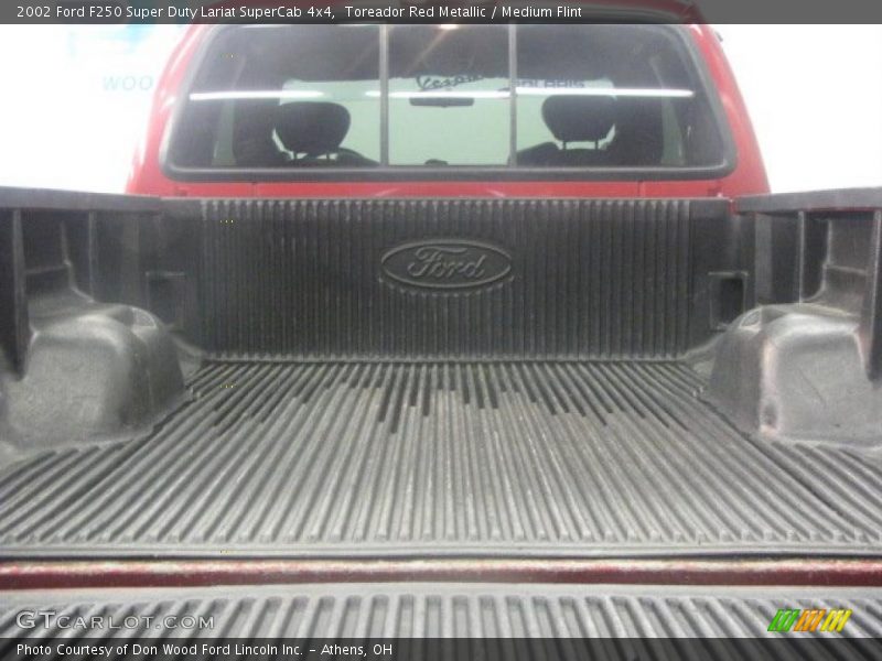 Toreador Red Metallic / Medium Flint 2002 Ford F250 Super Duty Lariat SuperCab 4x4