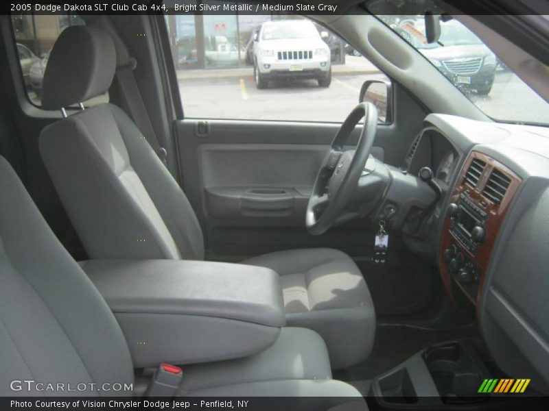 Bright Silver Metallic / Medium Slate Gray 2005 Dodge Dakota SLT Club Cab 4x4