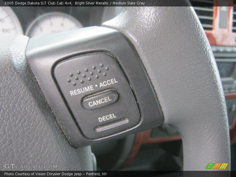 Bright Silver Metallic / Medium Slate Gray 2005 Dodge Dakota SLT Club Cab 4x4