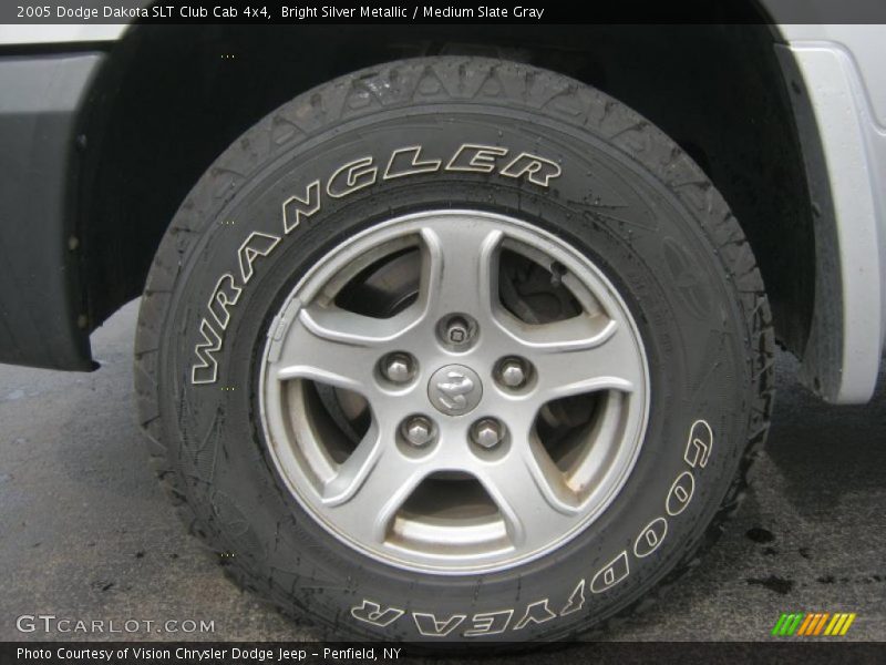  2005 Dakota SLT Club Cab 4x4 Wheel