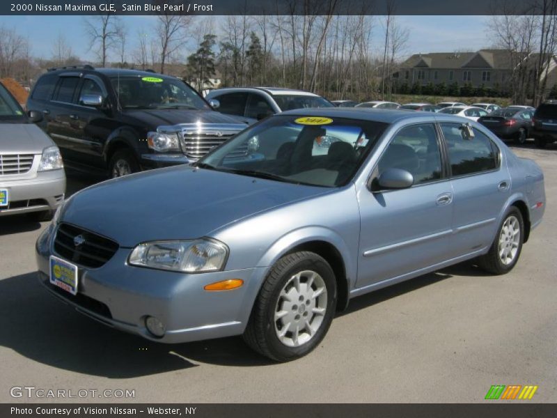 Satin Blue Pearl / Frost 2000 Nissan Maxima GLE