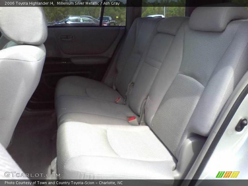 Millenium Silver Metallic / Ash Gray 2006 Toyota Highlander I4