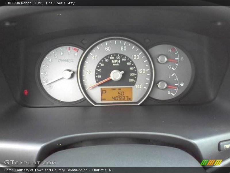 Fine Silver / Gray 2007 Kia Rondo LX V6