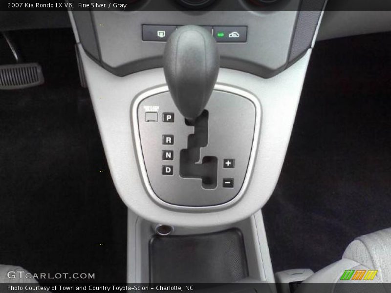 Fine Silver / Gray 2007 Kia Rondo LX V6