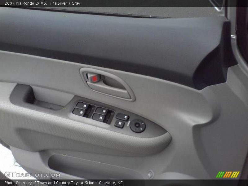 Fine Silver / Gray 2007 Kia Rondo LX V6