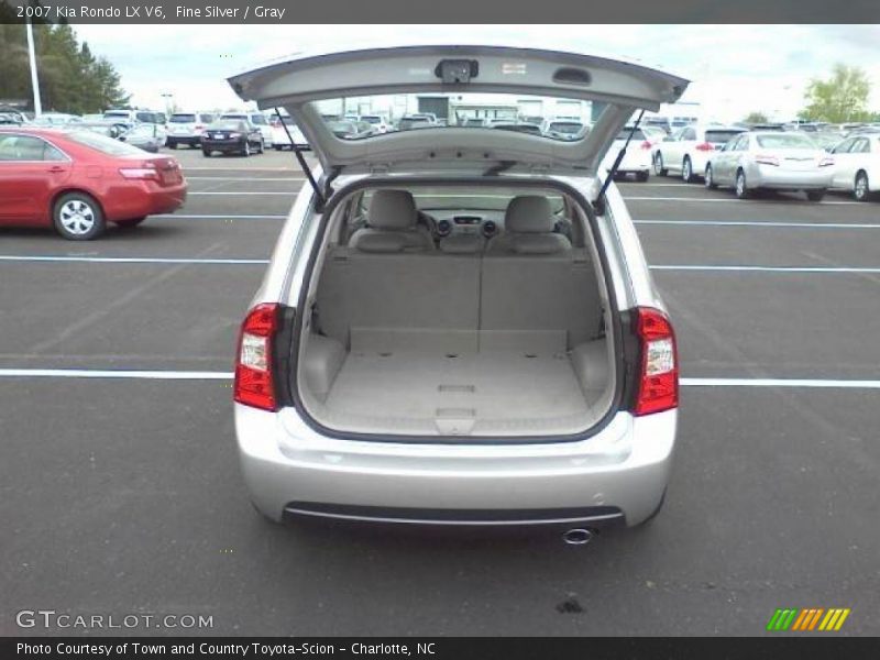 Fine Silver / Gray 2007 Kia Rondo LX V6