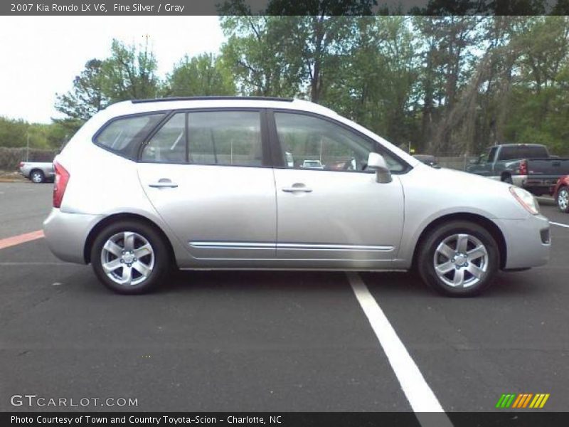 Fine Silver / Gray 2007 Kia Rondo LX V6