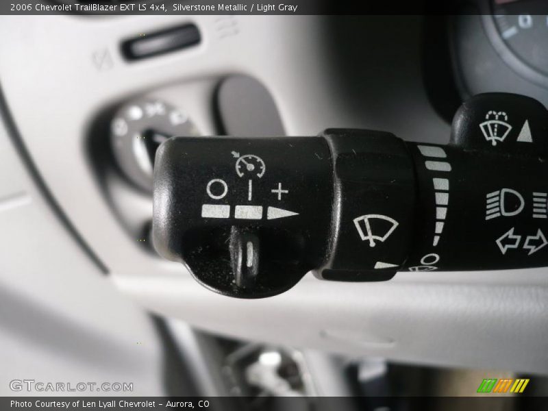 Silverstone Metallic / Light Gray 2006 Chevrolet TrailBlazer EXT LS 4x4