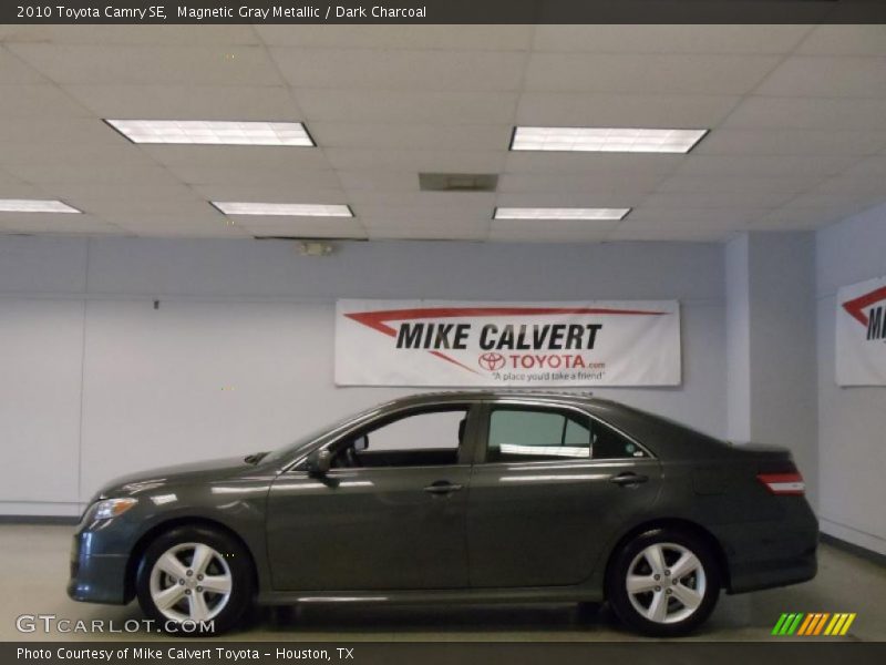 Magnetic Gray Metallic / Dark Charcoal 2010 Toyota Camry SE