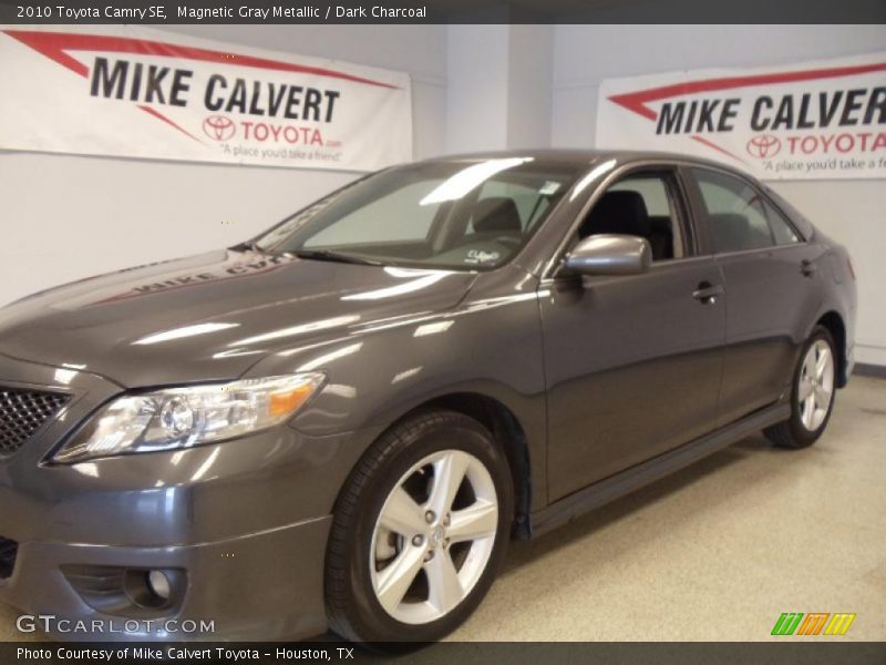 Magnetic Gray Metallic / Dark Charcoal 2010 Toyota Camry SE