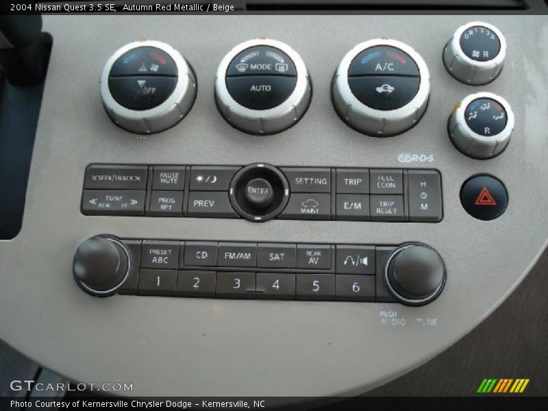 Autumn Red Metallic / Beige 2004 Nissan Quest 3.5 SE