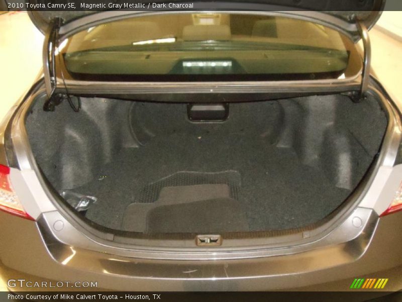 Magnetic Gray Metallic / Dark Charcoal 2010 Toyota Camry SE