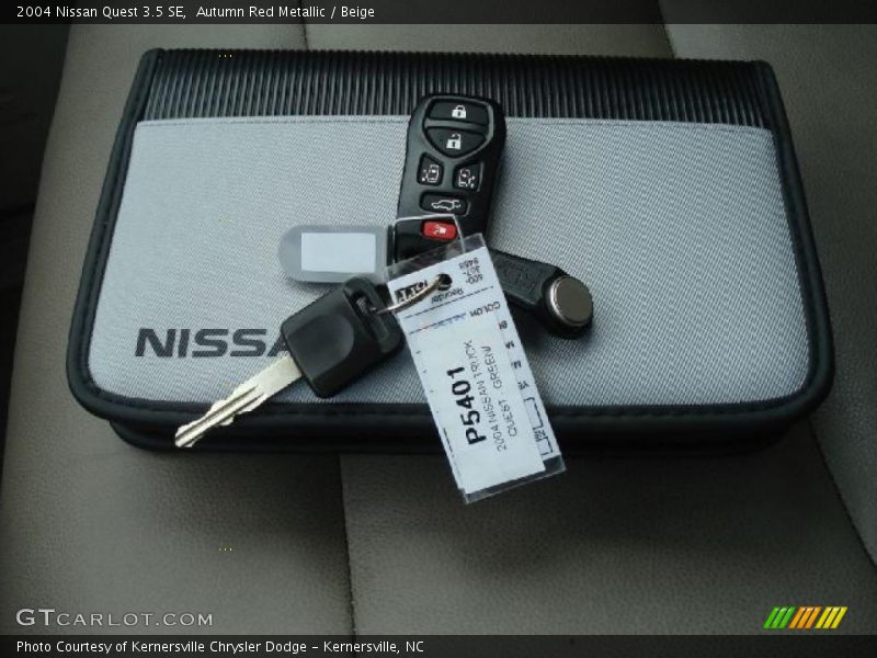 Autumn Red Metallic / Beige 2004 Nissan Quest 3.5 SE